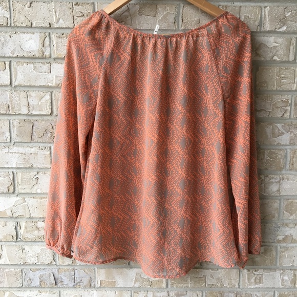 Blu Pepper BOHO Crochet Blouse Size Small - Picture 8 of 8